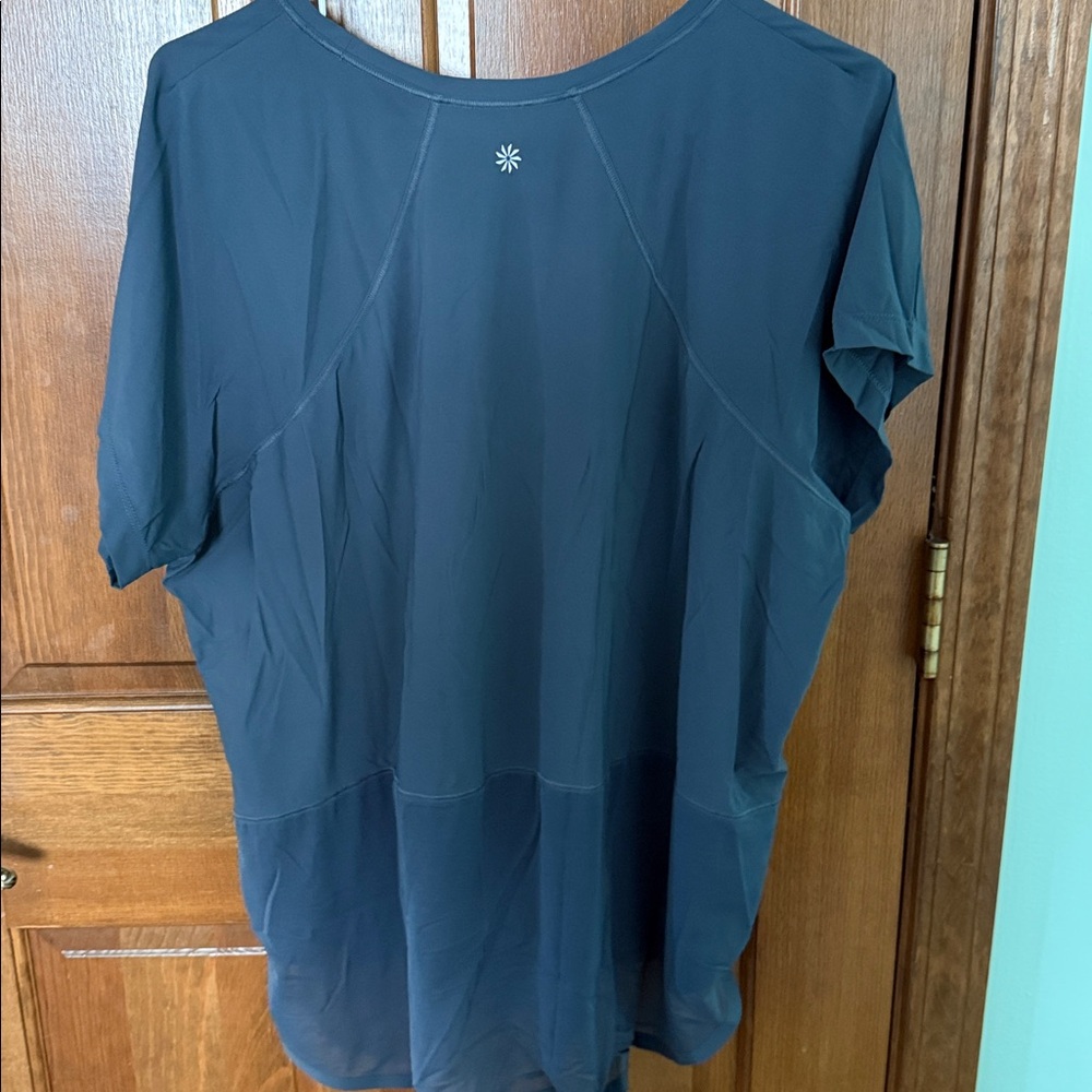Athleta Women's Ultimate Mesh Tee - Picture 3 of 3